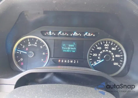 2015 Ford F-150 Xlt z USA, uszkodzony, nr VIN 1FTFX1EF0FFC00150